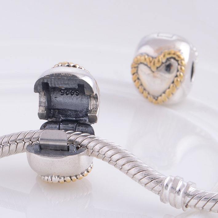 1107_hat-charm-pandora-chay-lung-tung-thi-phai-lam-sao1